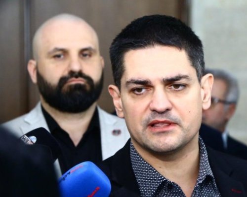 Радостин Василев: В кабинета има шокиращи имена