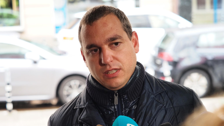 И в БСП не харесват служебния кабинет