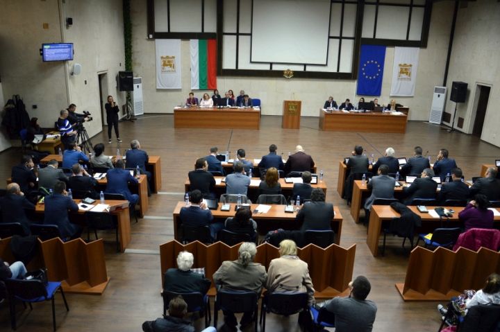 ОбС Благоевград свиква редовно заседание на 27 февруари, съветниците нищят 56 точки