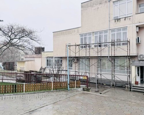 Започна мащабен ремонт и обновяване на сградата на Професионална техническа гимназия-Сандански и IV ОУ Св. Св. Козма и Дамян