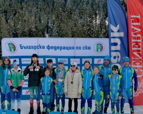 11 медала за младите надежди на СК Ел Тепе на Държавното първенство по ски бягане в Банско