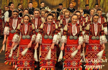 Ансамбъл  Пирин”  покорява България с турне