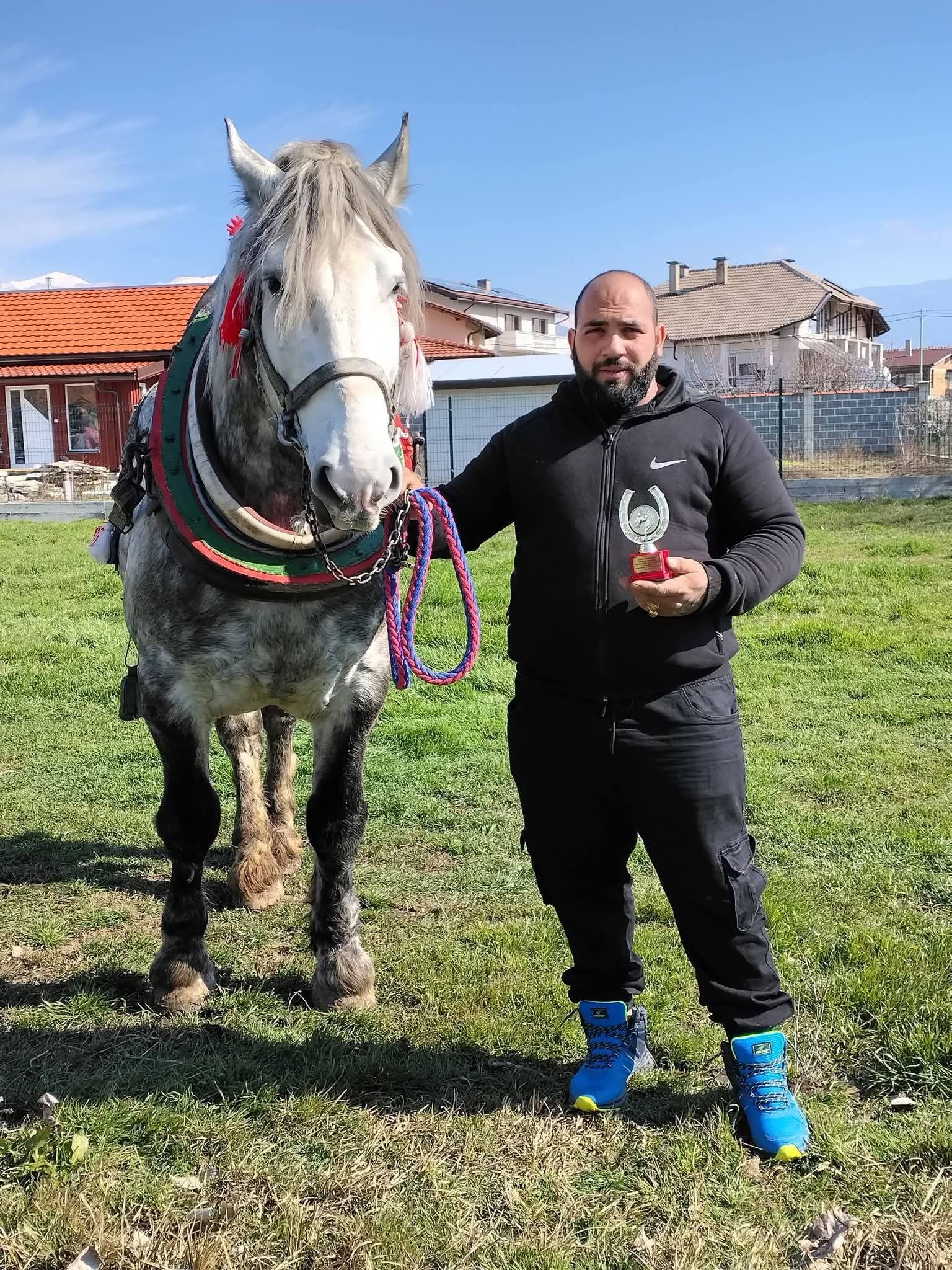Тодоровден в Кочериново: Денис Янев и жребецът Тайгър триумфираха безапелационно