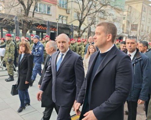 Радев се закани: На тези избори тръгваме на поход за бъдещето на България