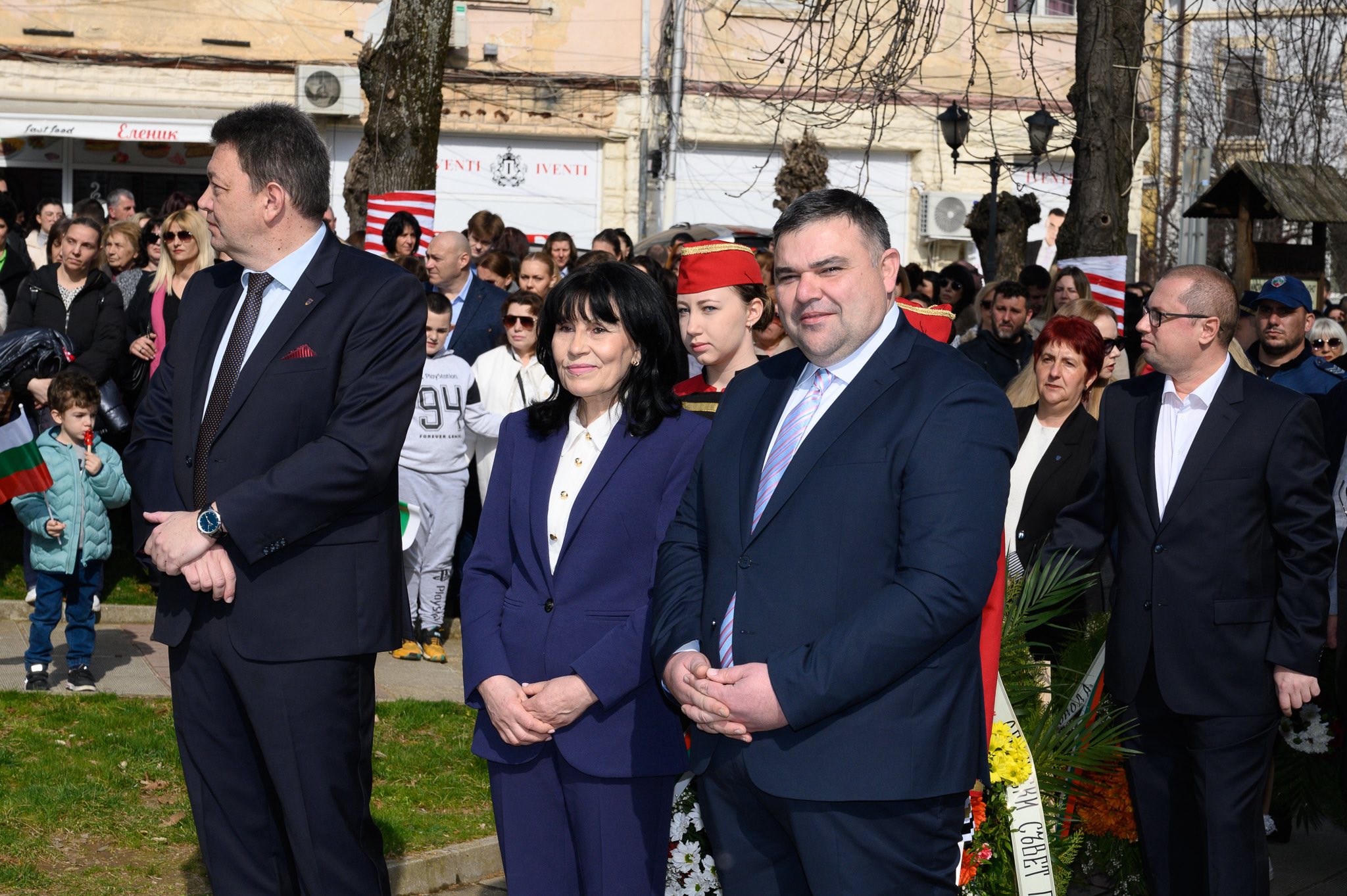 Петрич се поклони пред делото на героите, извоювали свободата на България