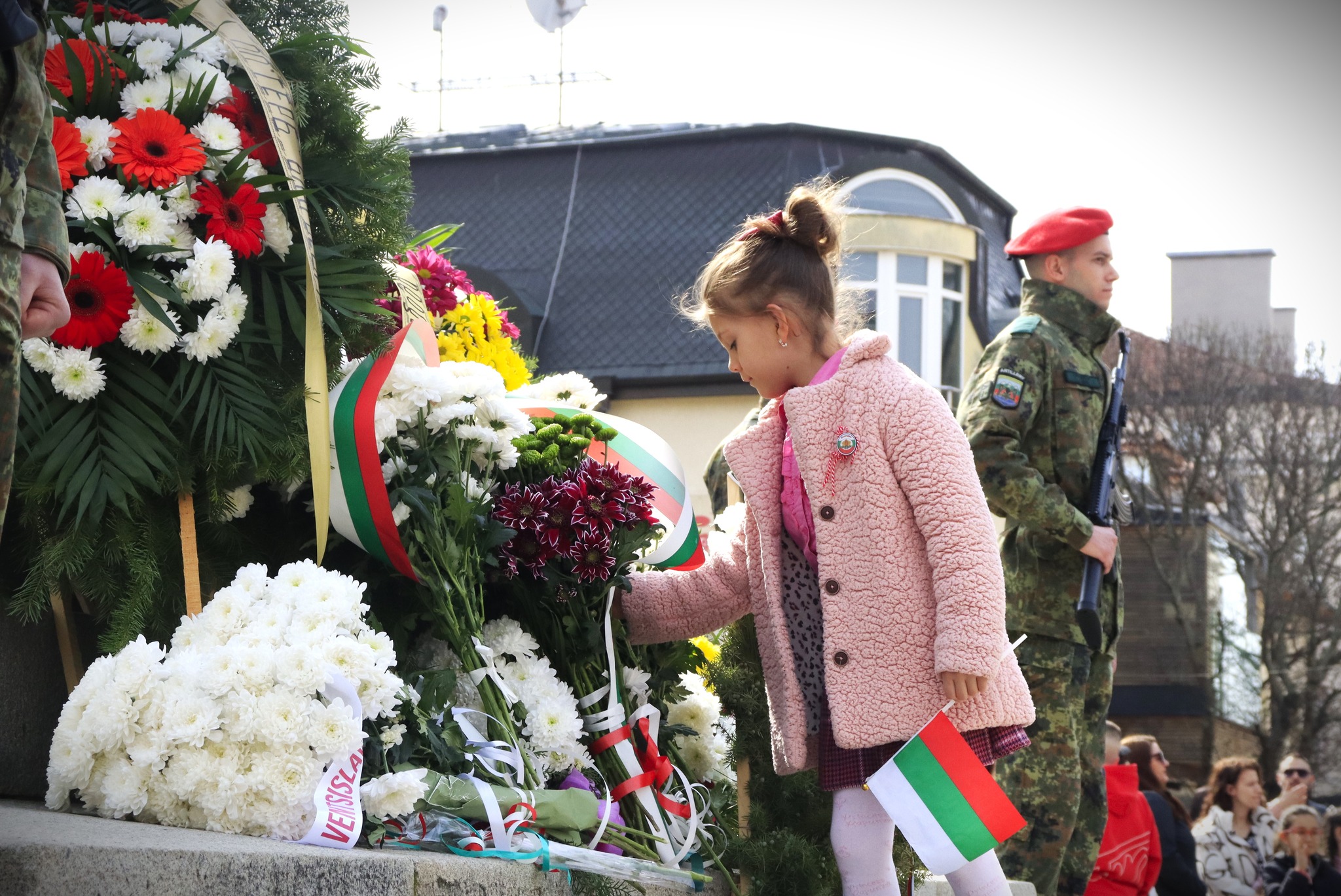 С дълбок поклон пред героите: Благоевград отбеляза 148 години от Освобождението на България