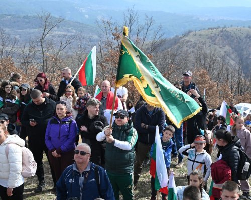 Симитли отбеляза 148 години от Освобождението на България с патриотичен поход до връх  Кръста