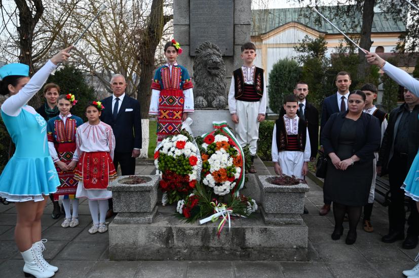 Симитли отбеляза 148 години свобода тържествено и с патриотичен дух