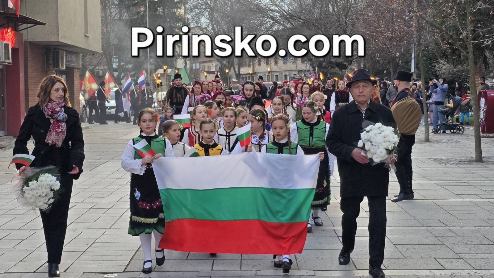 Разлог отбеляза 148 години от Освобождението на България с факелно шествие и празнична заря