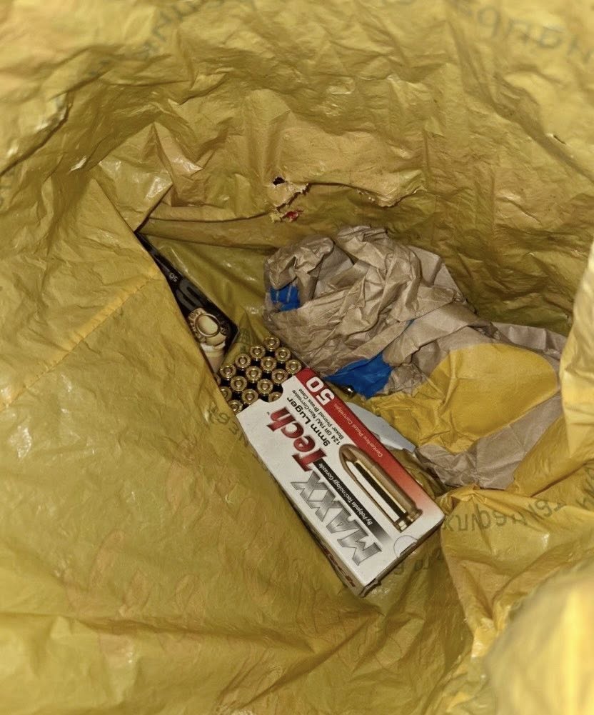 40 кашона с марихуана и оръжие иззети при операция на ГДБОП
