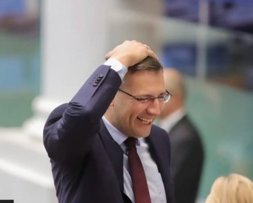 Анастасов възмутен: Няма правителство, хората бедстват в Близкия изток