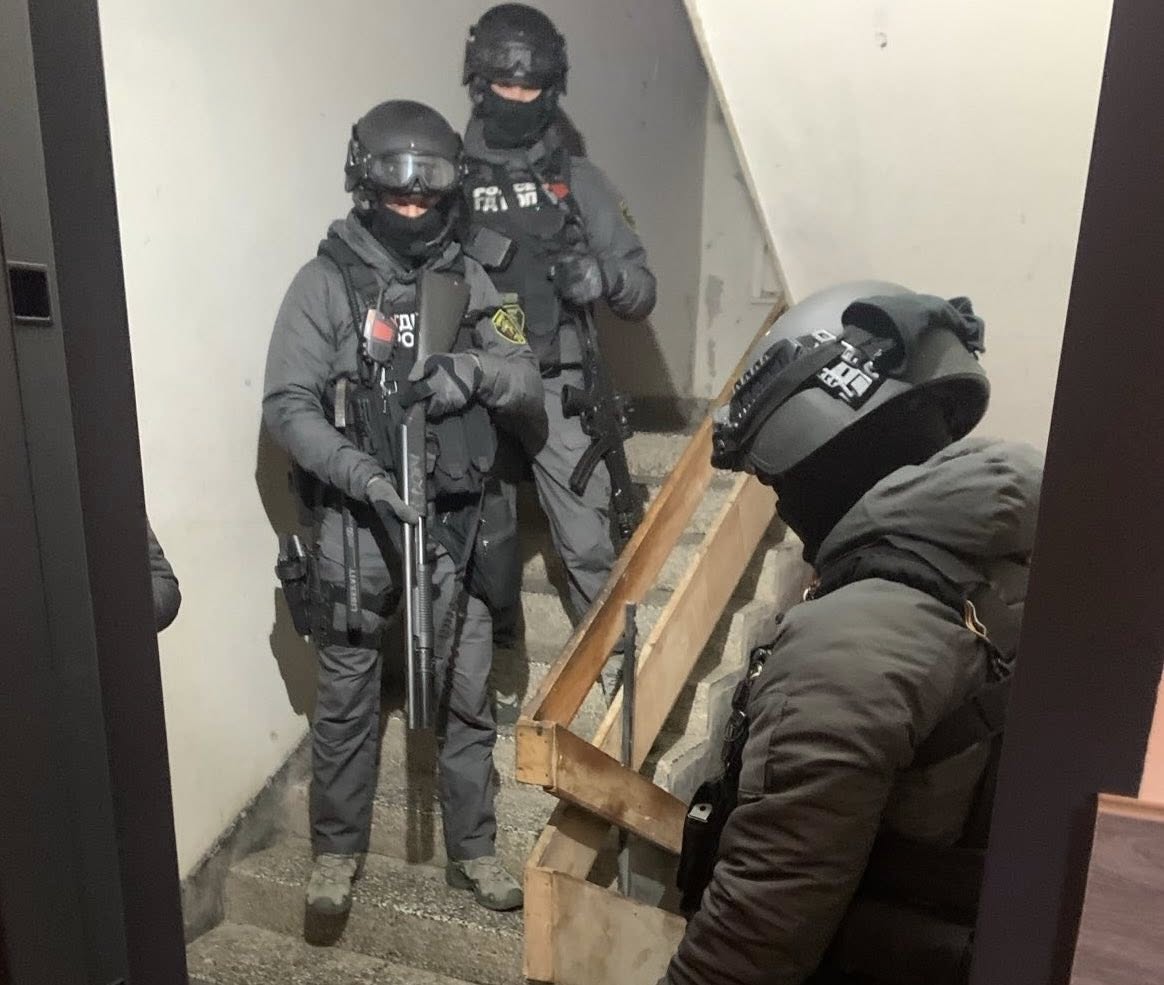 ГДБОП неутрализира престъпна група за набиране и предоставяне на сексуални услуги