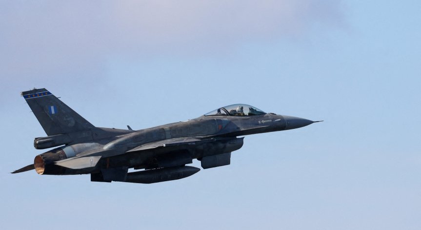 Гърция изпраща Patriot и изтребители F-16 в подкрепа на България Гърция изпраща Patriot и изтребители F-16 в подкрепа на България