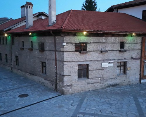 Банско освети къщата музей  Никола Вапцаров  в подкрепа на хората с лимфедем