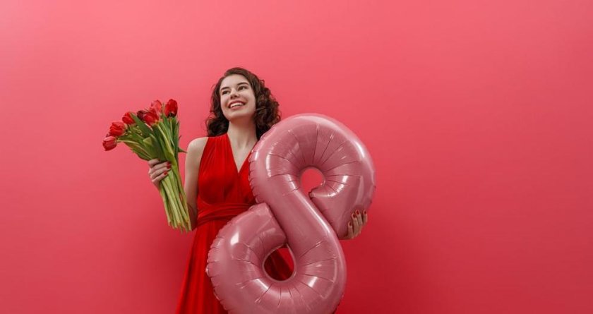 10 подаръка, които ще накарат всяка жена да се усмихне на 8 март 10 подаръка, които ще накарат всяка жена да се усмихне на 8 март