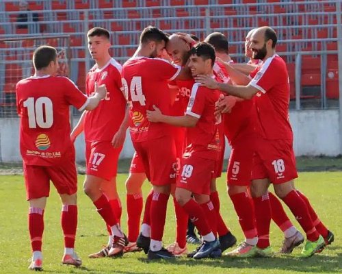 Финансово рамо от 17 550 евро получиха отборите на Банско и Добринище