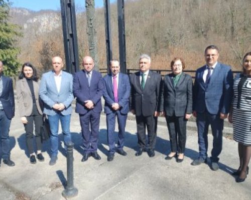 Делегация от община Банско обсъжда въпроси свързани с туризма на работна среща в Черна гора