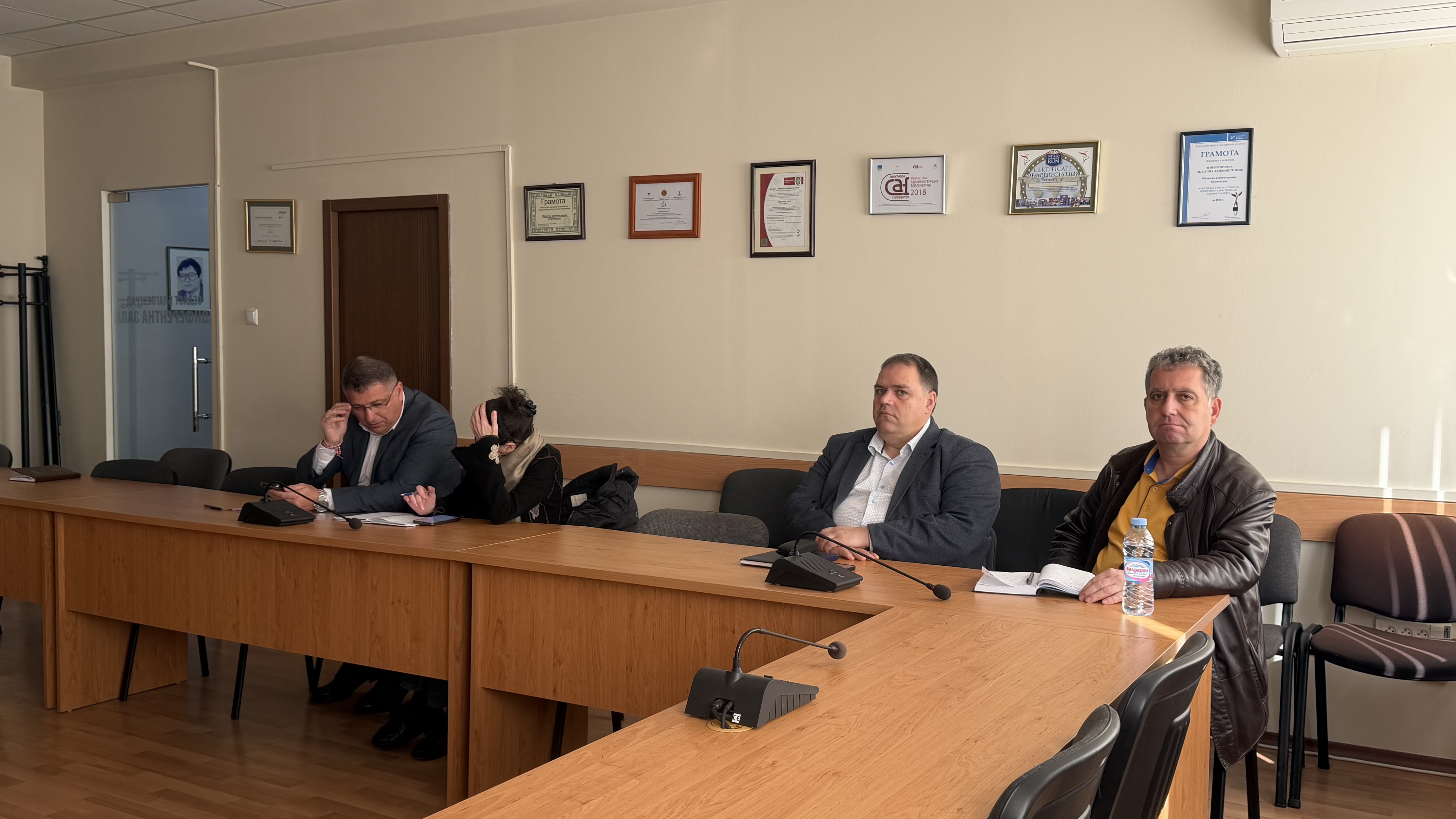 Извънредно заседание за трафика в Кресна: Нови мерки за безопасност и облекчаване на движението пред Великден и летния сезон