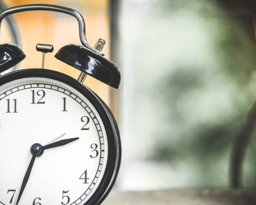 Въртим стрелките на часовника на 29 март