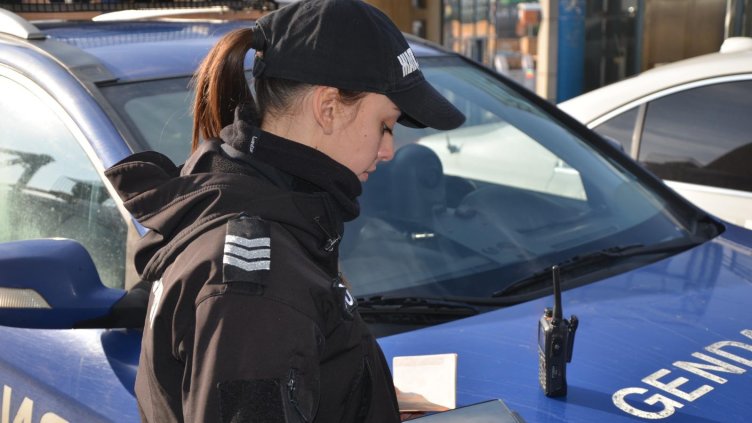 Жена преведе близо 5000 евро на мъж след онлайн романс Жена преведе близо 5000 евро на мъж след онлайн романс