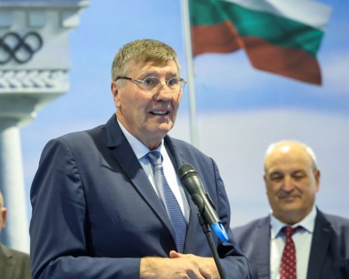 Георги Глушков: Надявам се да подкрепите нашите момичета