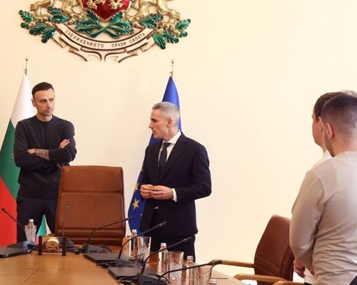 Бербатов изпрати идеи до трима министри за повече спорт и по-здравословно хранене в училищата