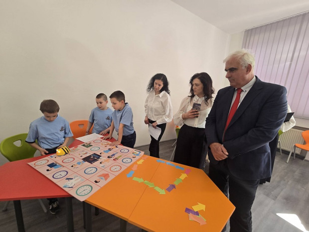 Нов STEM кабинет в дупнишко училище Нов STEM кабинет в дупнишко училище