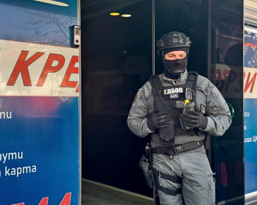 Лихвен терор в кредитна къща: 18 арестувани за изнудване, отвличания и насилие