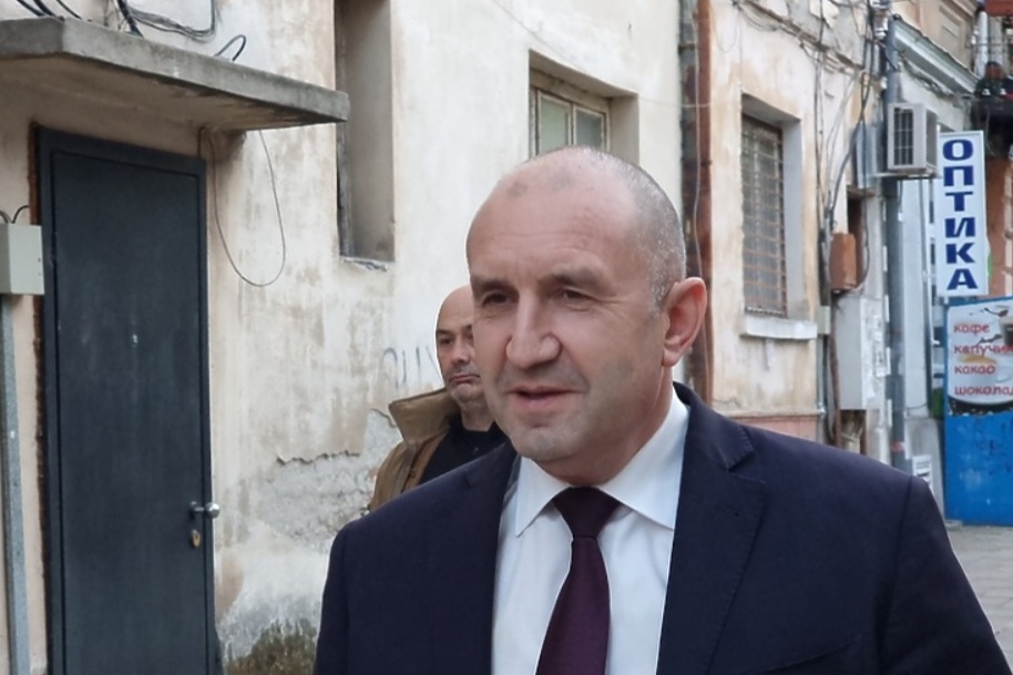 Румен Радев в Кюстендил: В срок ще бъде обявена политическата платформа и програмата на Прогресивна България Румен Радев в Кюстендил: В срок ще бъде обявена политическата платформа и програмата на Прогресивна България