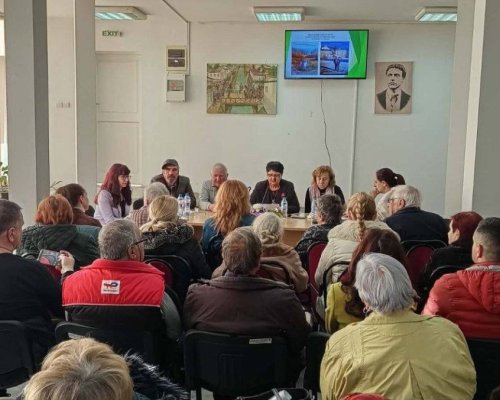 Белица се преклони пред поезията на Борис Пиргов и Стефан Калинин