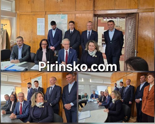 С подкрепата на кмета Методи Байкушев ПП-ДБ регистрира листата си в Благоевград