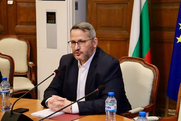 Министър Христанов пред POLITICO: Ние не идваме с мечта, идваме с план! Министър Христанов пред POLITICO: Ние не идваме с мечта, идваме с план!