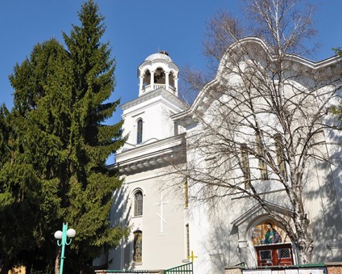 Църквата в Разлог чества храмовия си празник днес