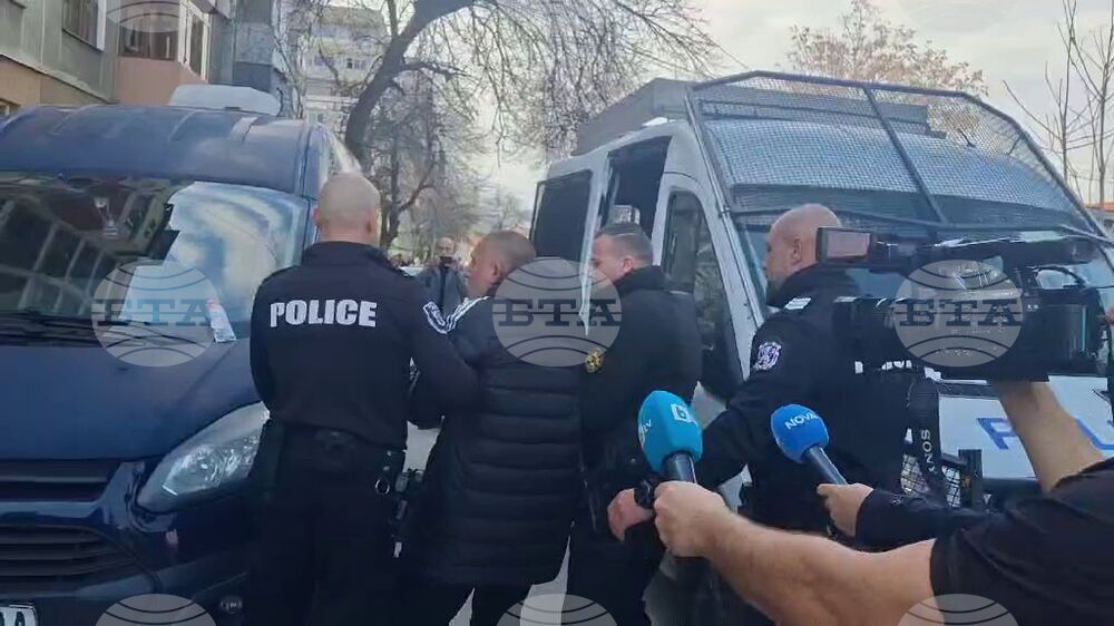 Полицията в Пловдив задържа бившия общински съветник Айри Мурад по подозрение в купуване на гласове