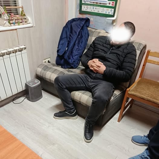 Задържан е шефът на пощата в Кърджали за натиск над хора, получаващи помощи, с цел да гласуват за определена партия