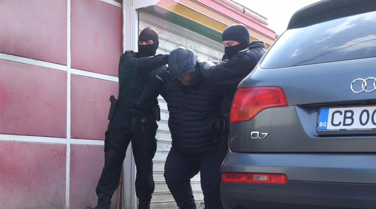 Пари, списъци и услуги срещу вот: Мащабна акция срещу купуването на гласове у нас