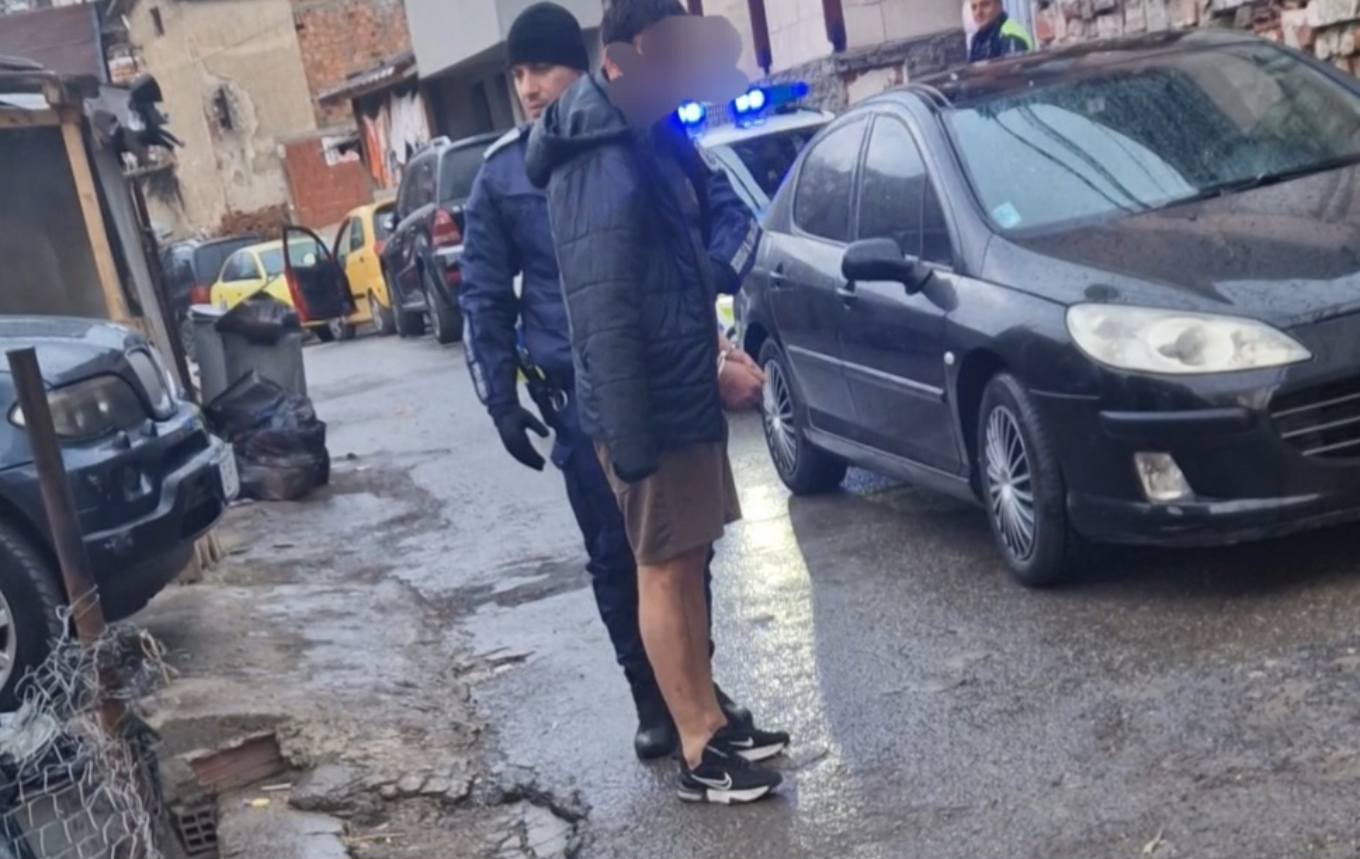 Арести в Благоевград при акция КУПЕН ВОТ