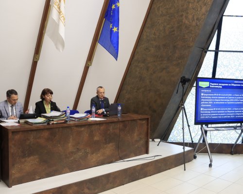 Община Благоевград прекрати ремонта на зала  22 септември