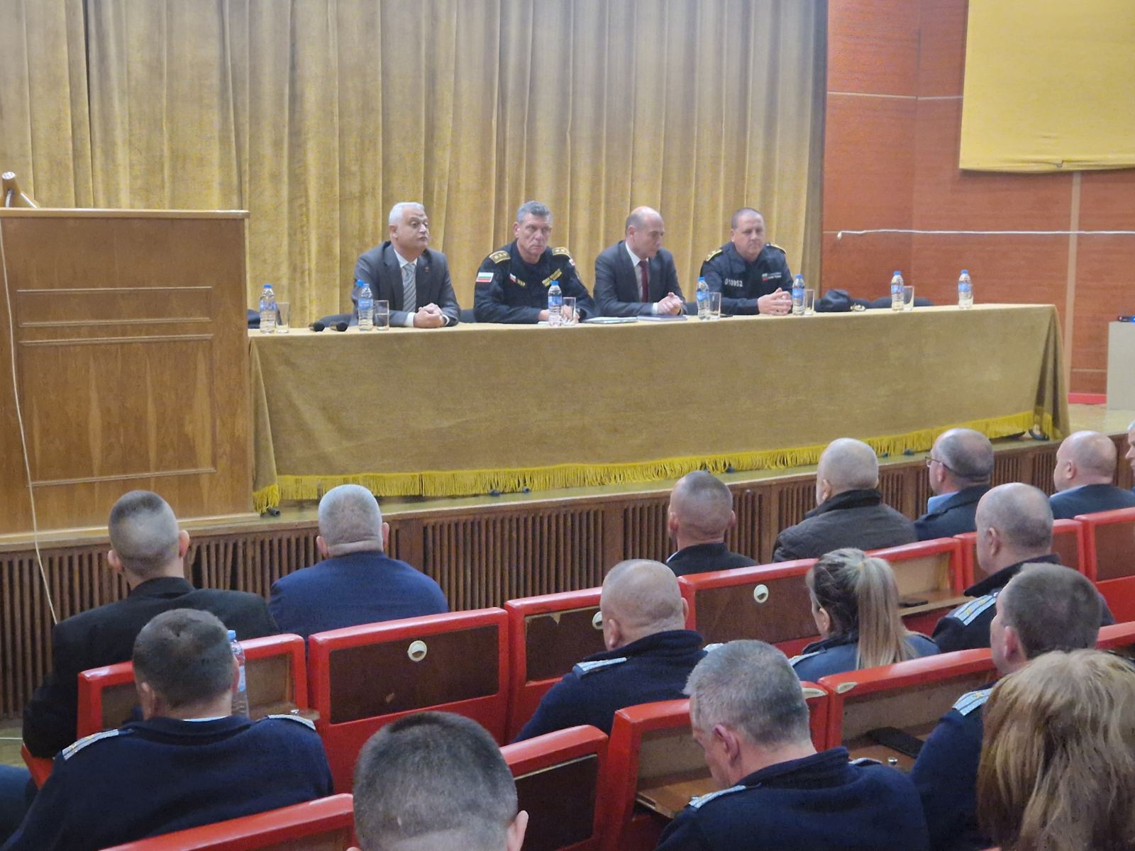 Министър Дечев и гл. секретар Кандев се срещнаха с актива на ОДМВР-Благоевград