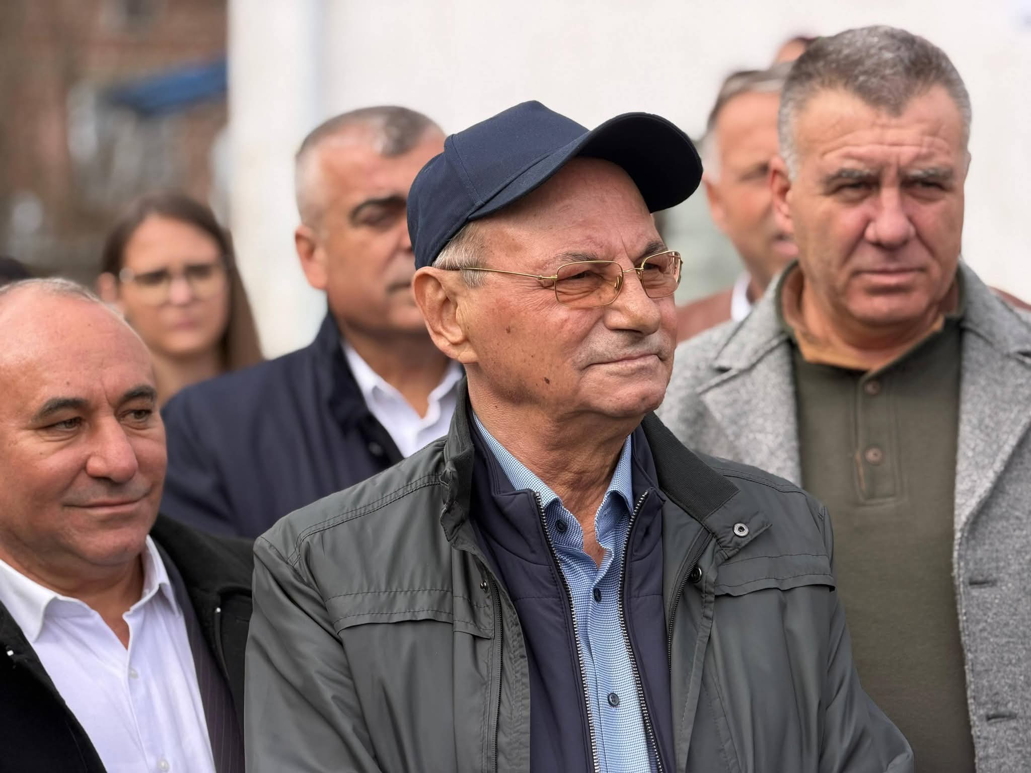 Ахмед Доган посети гоцеделчевското село Корница и почете жертвите от 1973 г.