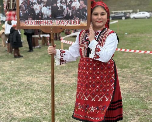 Кукерите от с. Бачево обраха овациите на фестивала Дервиши Варвара 2026