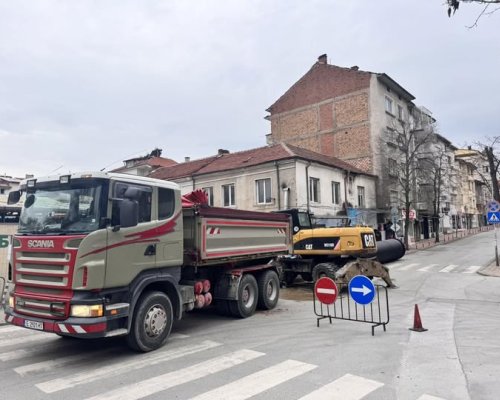 Започнаха строителните дейности на част от улица Воден в Сандански