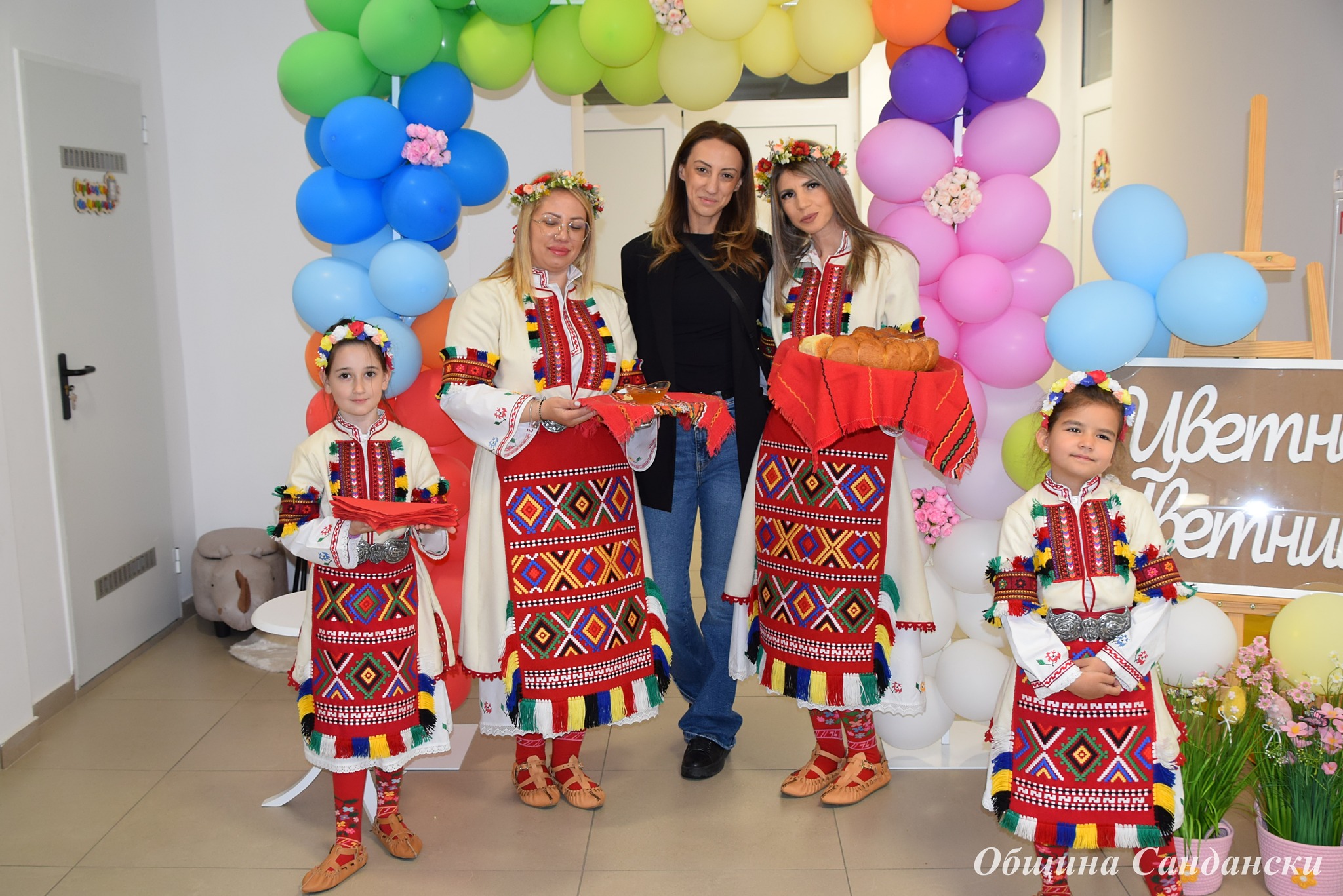 Цветна Цветница дошла е! Пъстър празник на детското творчество в ДГ Здравец