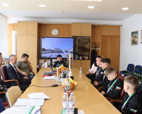 Медалисти от Спортен клуб Ипон-Зенит получиха грамоти от кмета на Благоевград Методи Байкушев