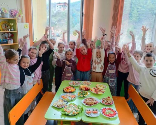 Кулинарно шоу за здравословно хранене в училището в село Долно Осеново