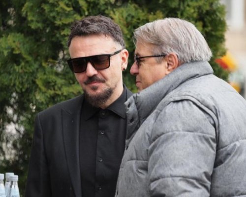 Десетки изпратиха Кирил Ампов с аплодисменти и светли спомени