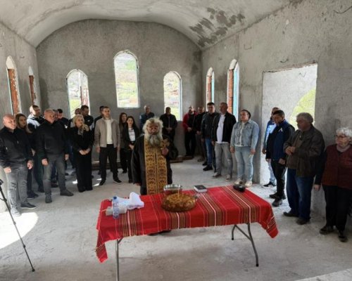 Лазаровден в Симитли: Водосвет на новия храм Възкресение Лазарово