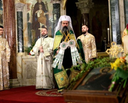 Патриарх Даниил: Да принесем на Христос вяра и добродетели на днешната Цветница
