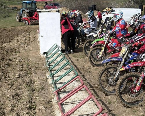 Над 100 участници на традиционното състезание по мотокрос Grand Prix Гоце Делчев