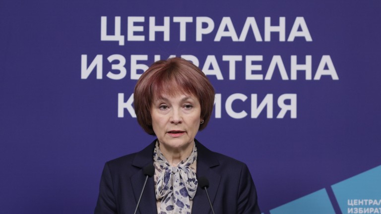 ЦИК: 15 евро бонус за членовете на СИК, предали протоколите без грешка ЦИК: 15 евро бонус за членовете на СИК, предали протоколите без грешка
